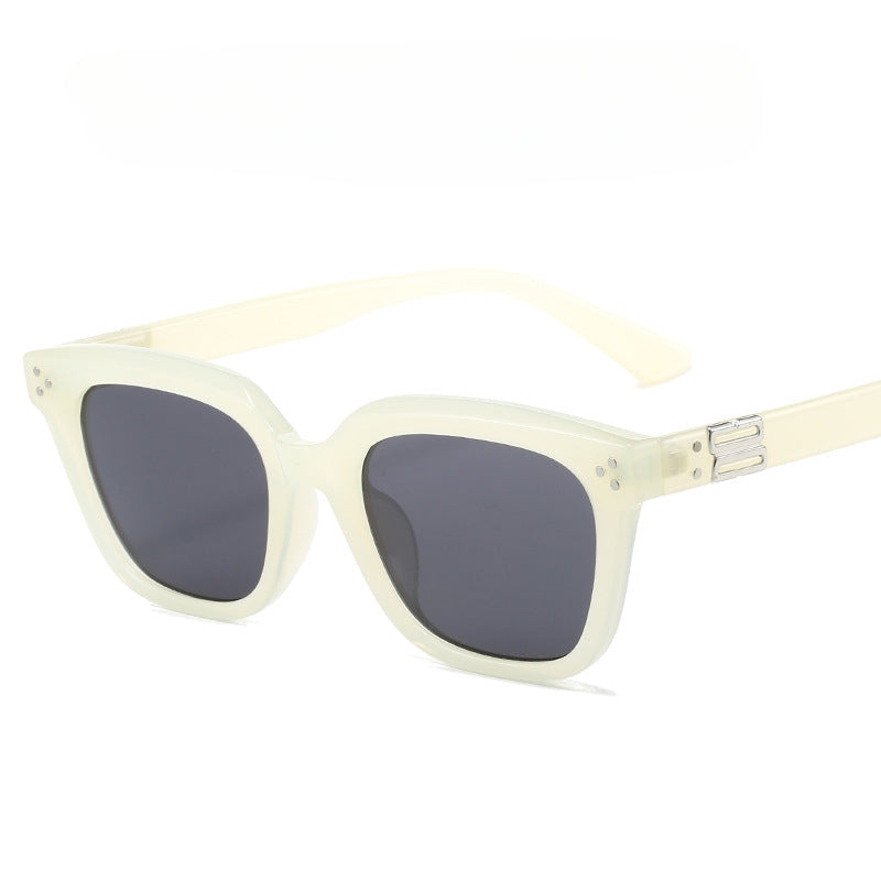 Wholesale Square Brown Small Frame PC Sunglasses